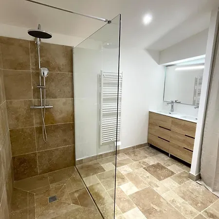 A L Ombre Du Chene Emilion Дом отдыха Saint-Christophe-des-Bardes